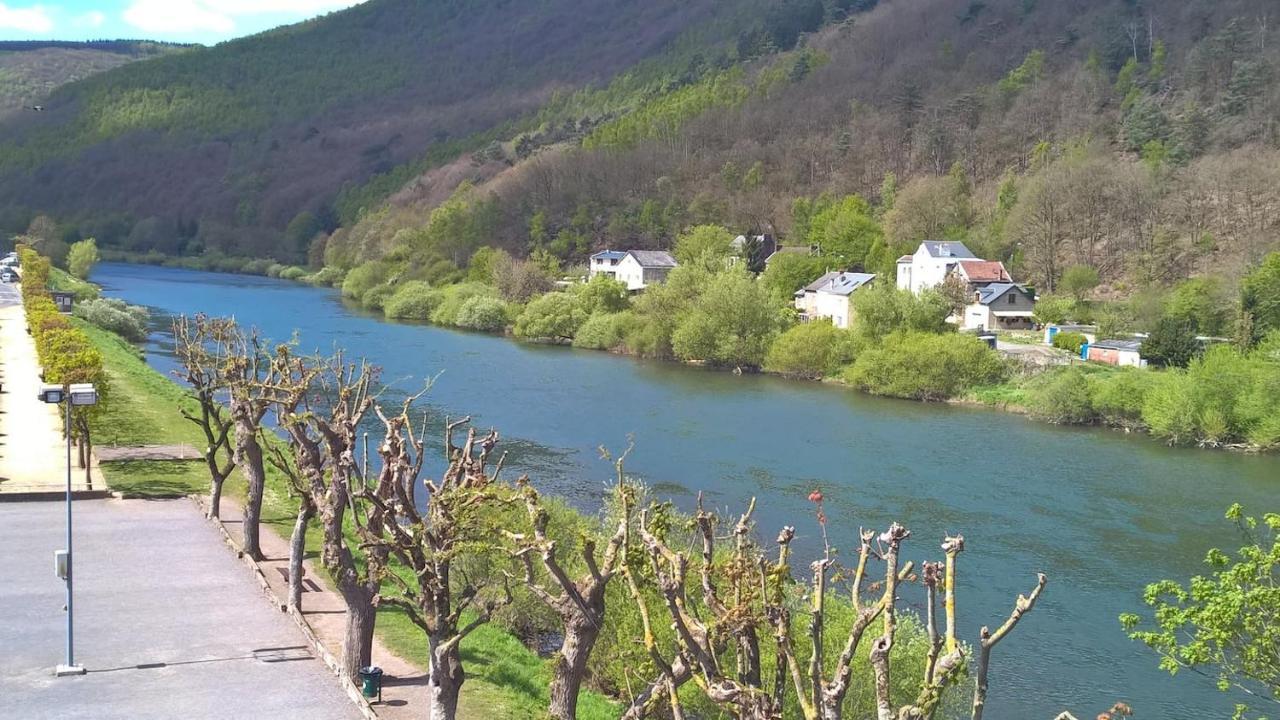Le Balcon Sur La Meuse Villa Revin  Exterior foto